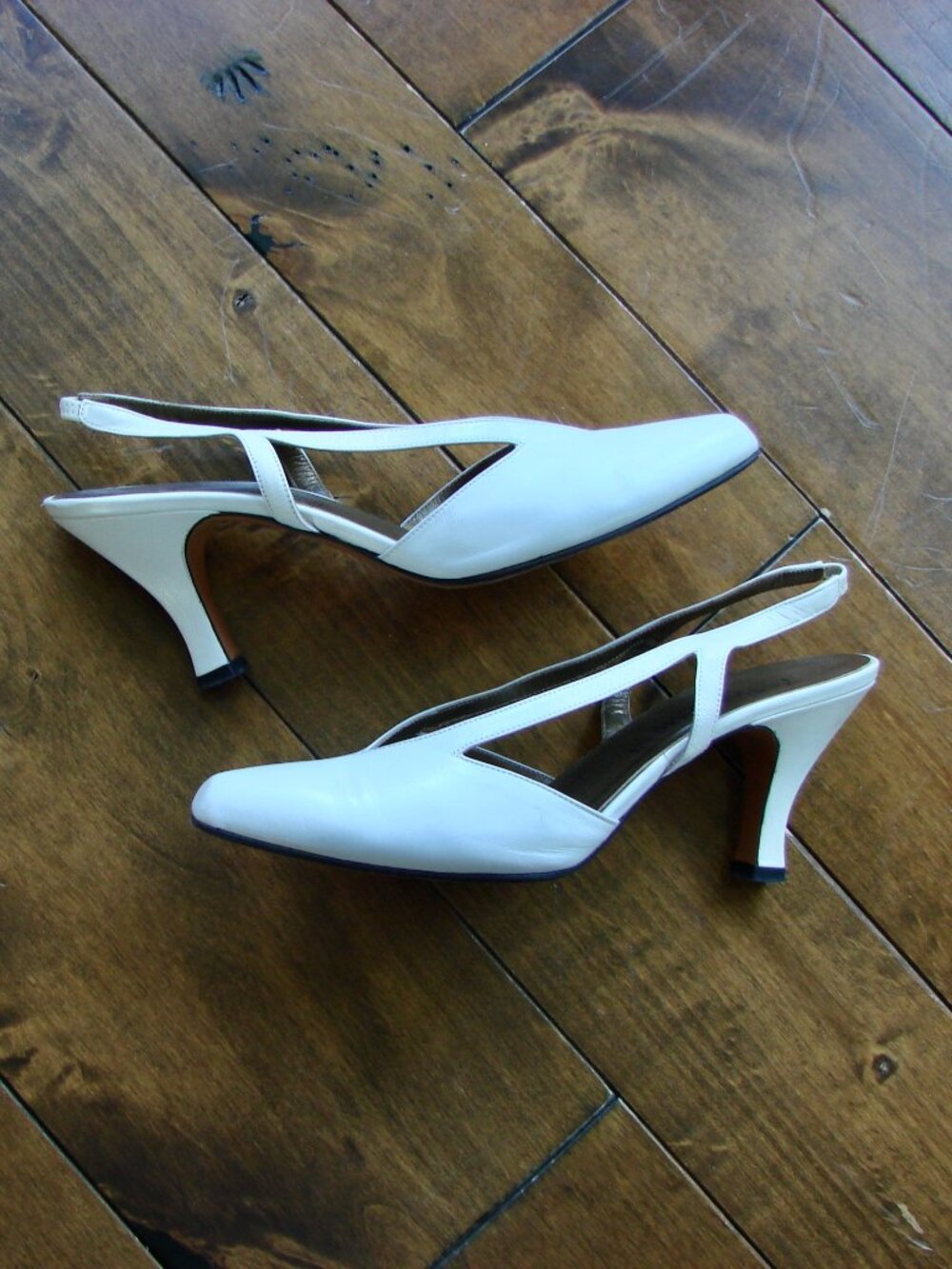 YSL White Slingback Leather Heels Wedding Authentic COA Kitten Heels Vintage 7 - Picture 11 of 13